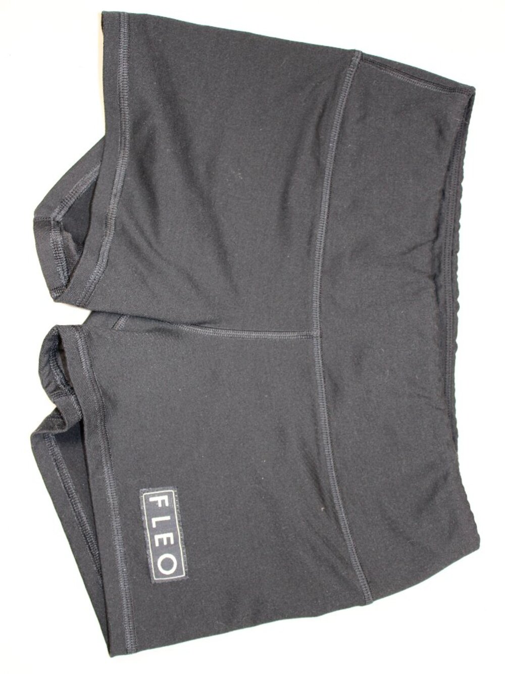 FLEO Womens Black Size Medium Athletic Shorts